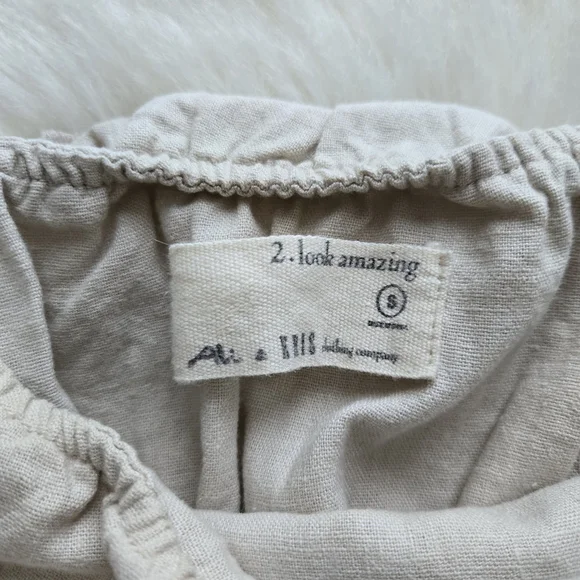 Off-Shoulder Beige Romper - Picture 4 of 5